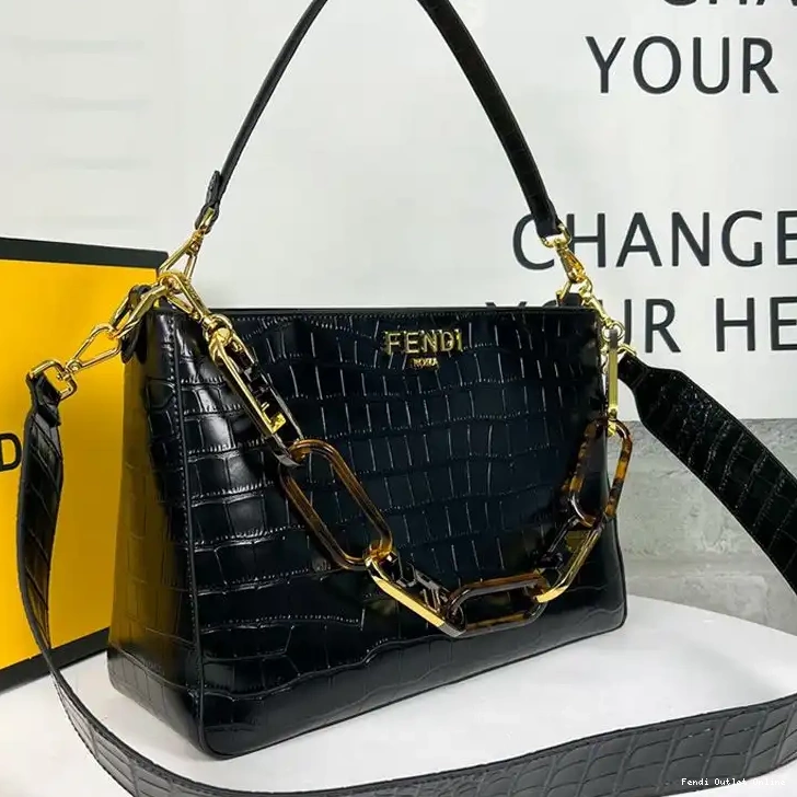 Affordable In Leather O'Lock Zip Fendi Shoulder Bag Crocodile Black 0630